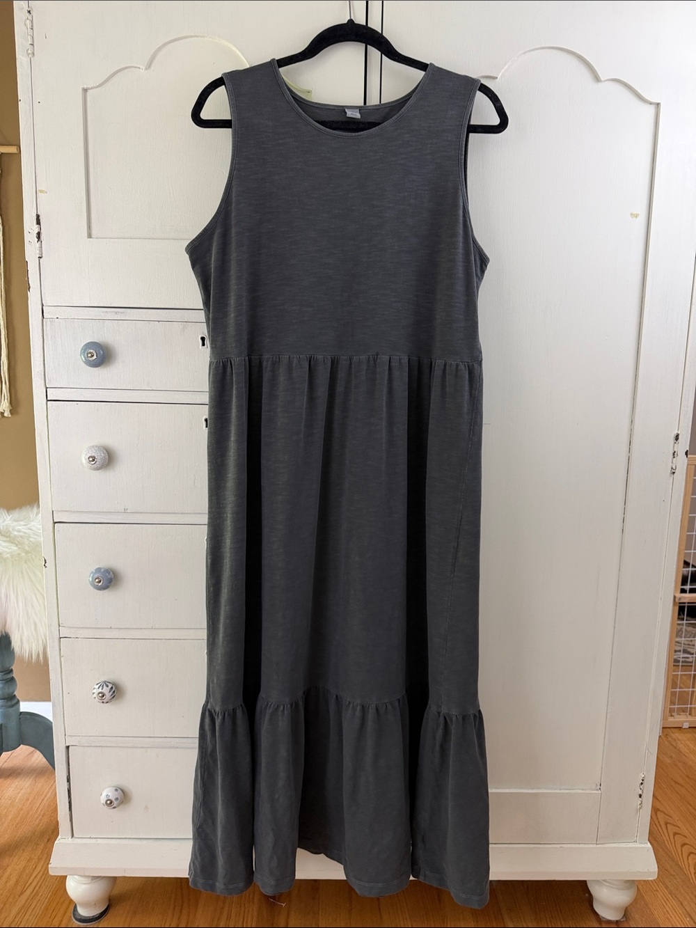 Old Navy Gray Sleeveless tiered Maxi Dress L